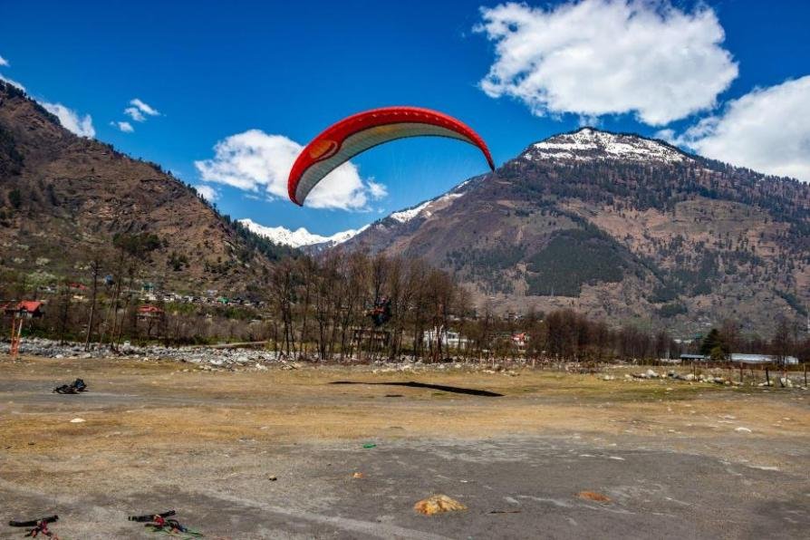 Paragliding in Shimla