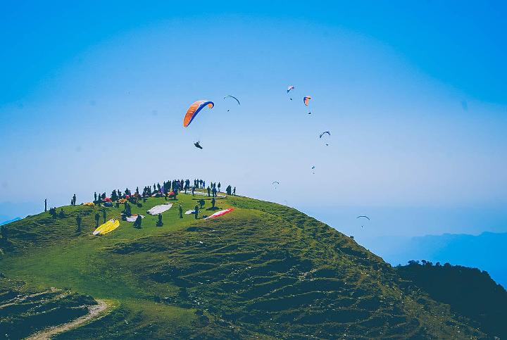 Bir Billing a paragliding site in Himachal Pradesh