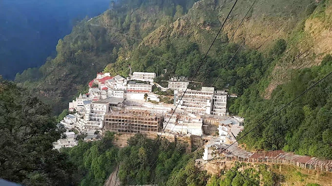 Shri Mata Vaishno Devi,Best Places to Visit in Kashmir