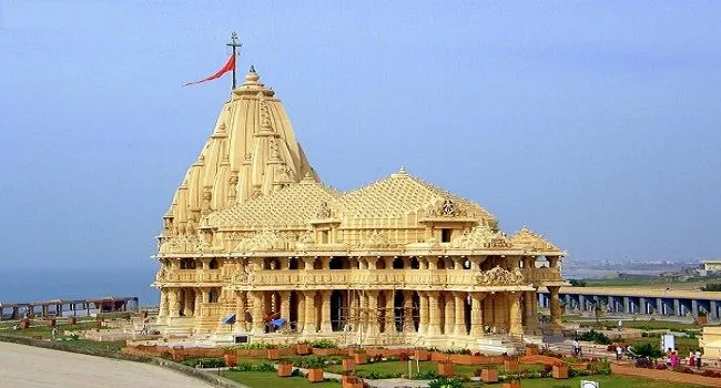 Best Things to do in Gujarat is Visit the Somnath Temple