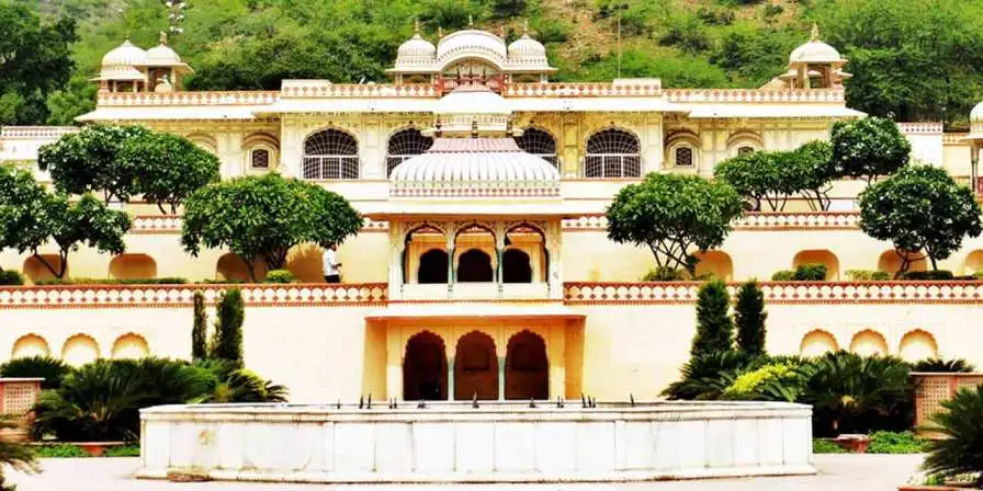 Explore Sisodia Rani Garden